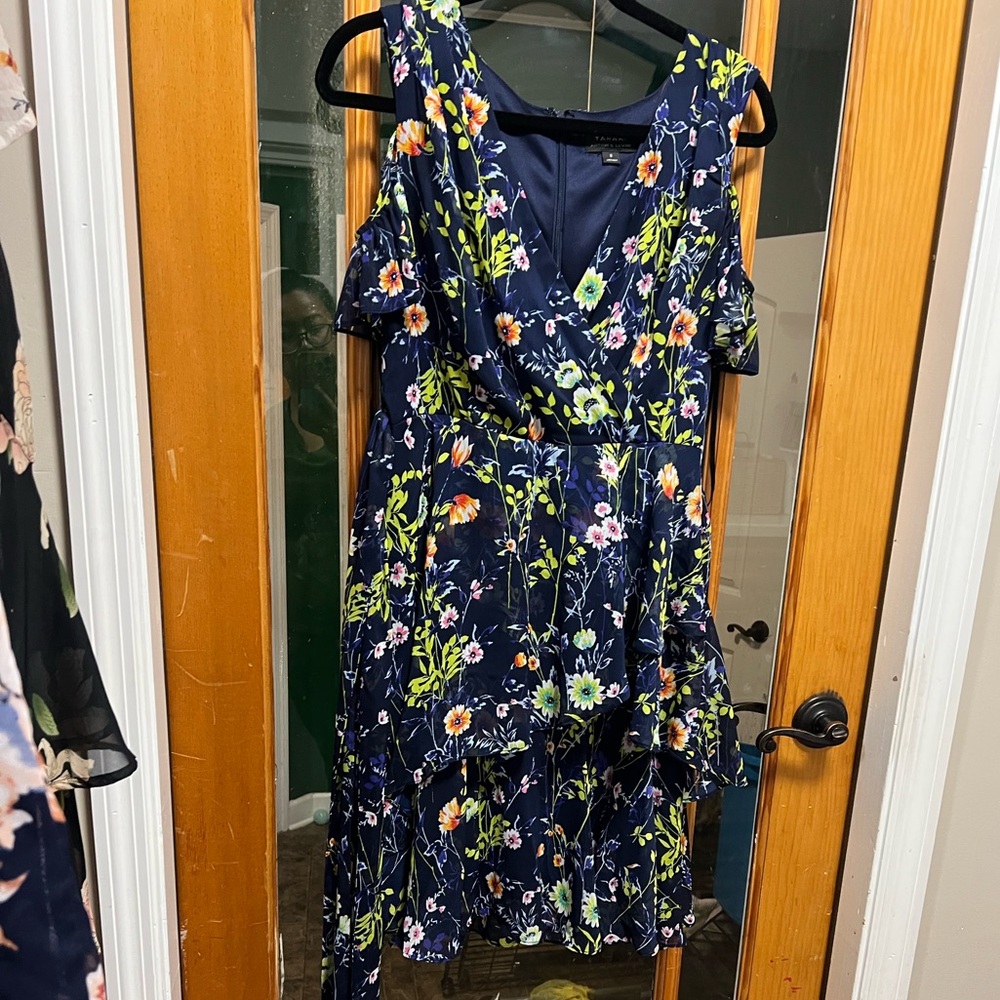Tahari Floral hi-low Dress